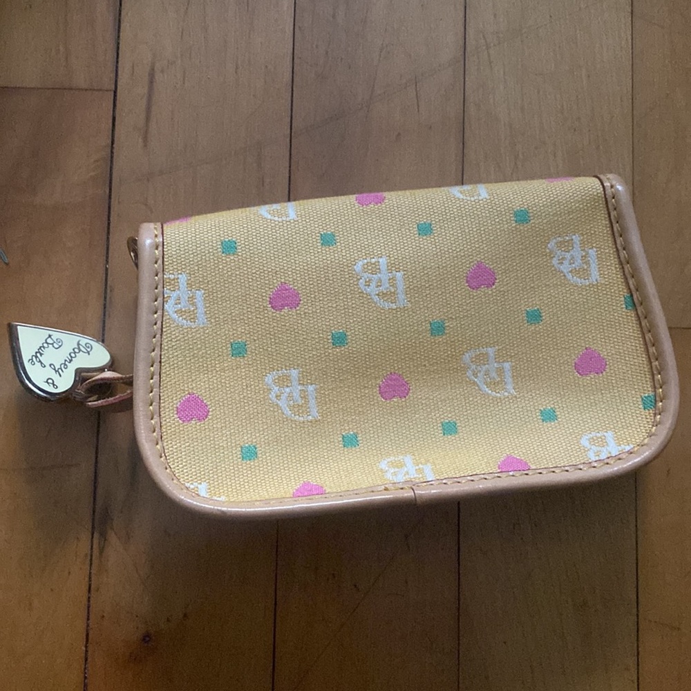 Dooney and Bourke pouch/wristlet vintage y2k - Picture 2 of 3
